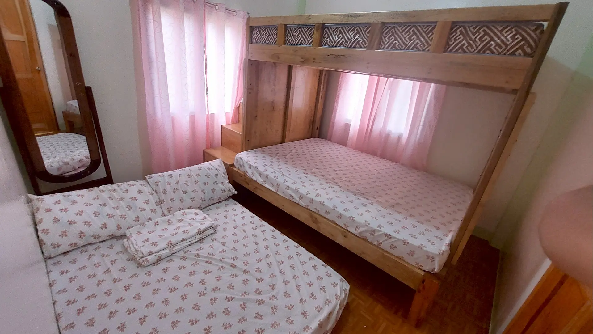 Snug Family Room bunk bed — sleeps children or extra guests